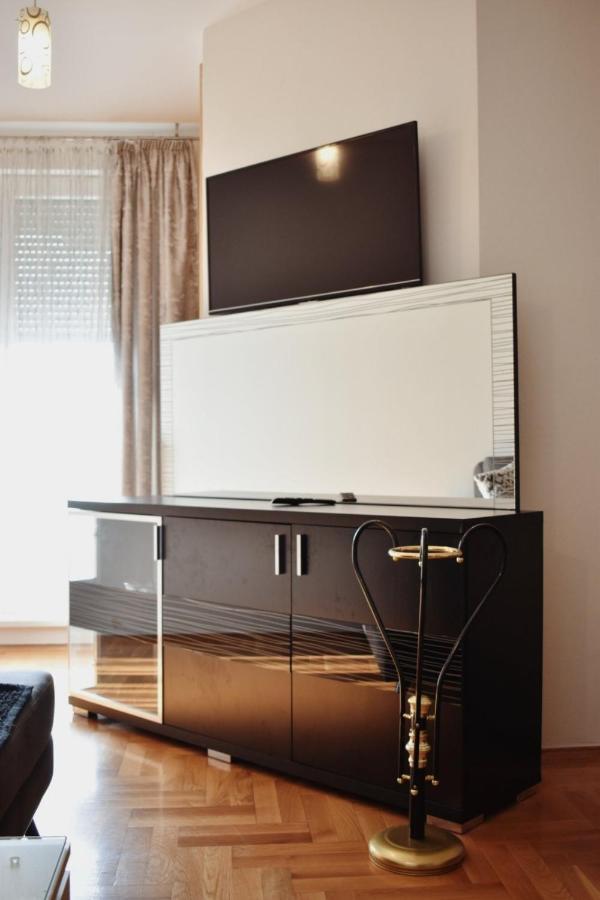 Apartman Archive Jevrejska บันยาลูกา ภายนอก รูปภาพ